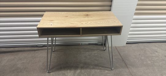 Computer desk