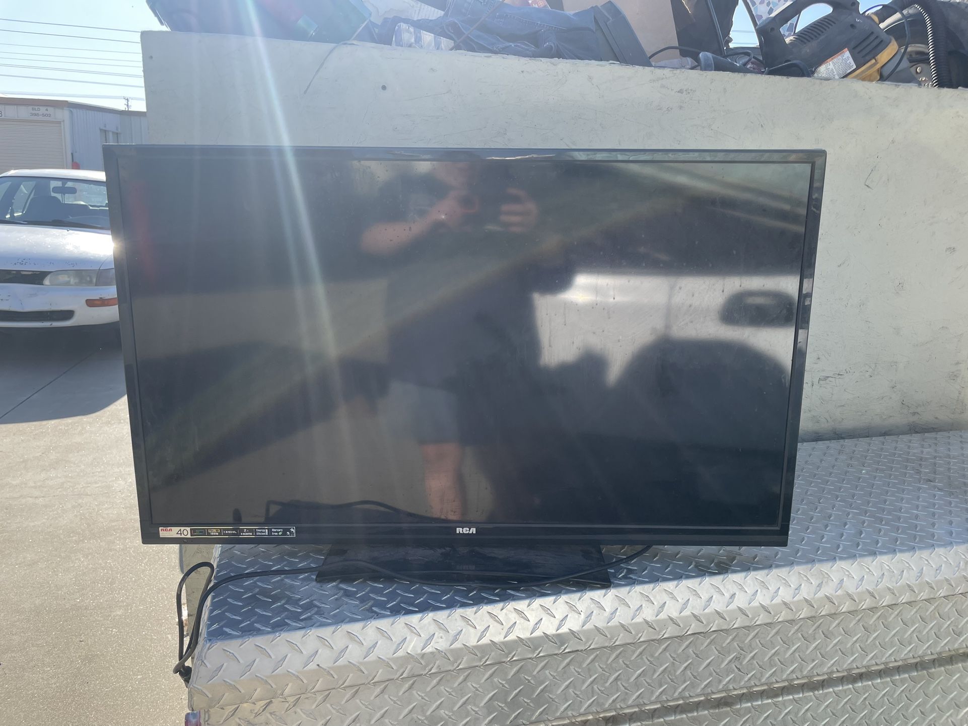 36 ‘ RCA TV