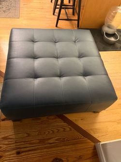 Bayside cocktail ottoman