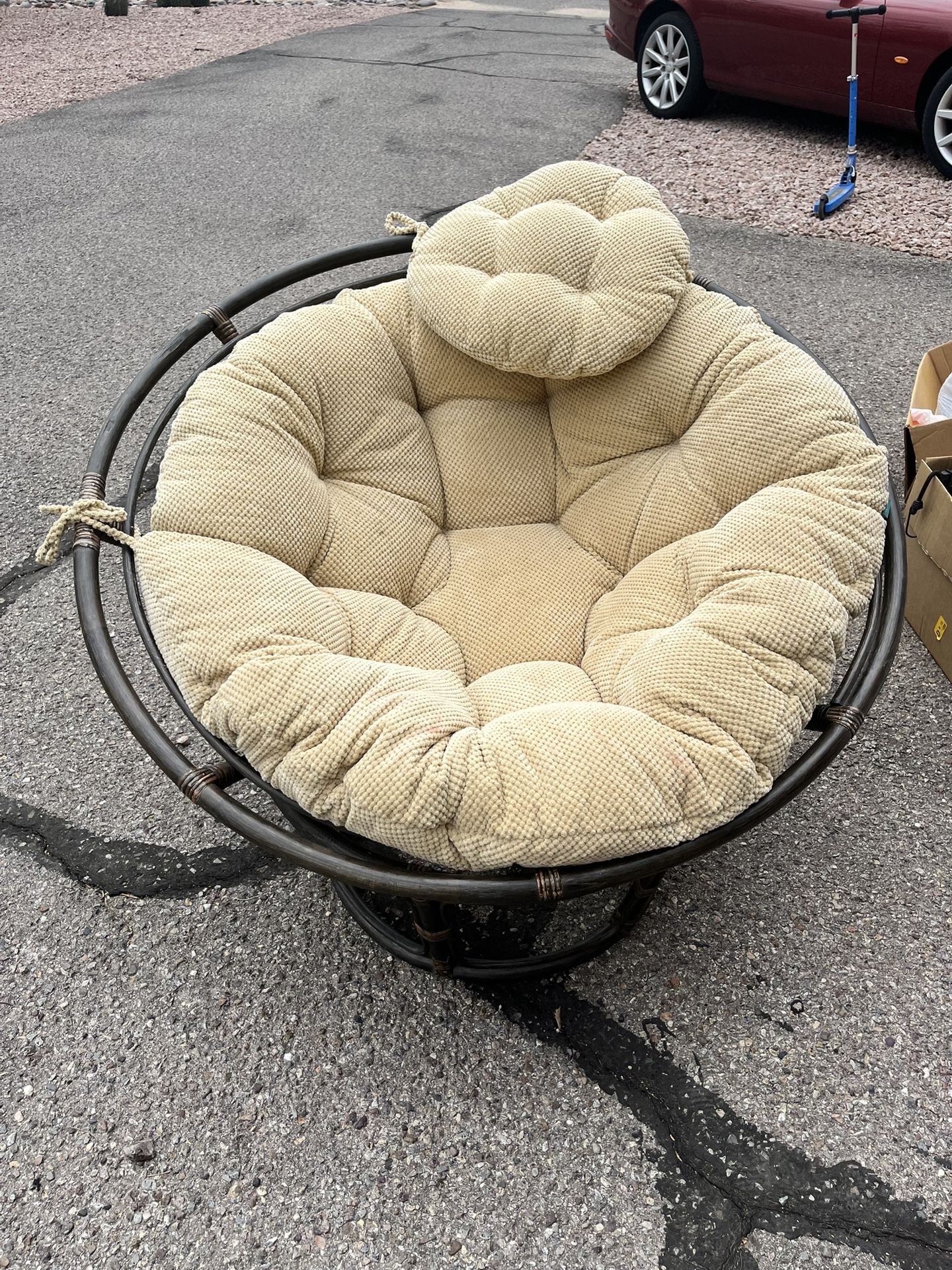 Wicker Papasan Chair With Cushions