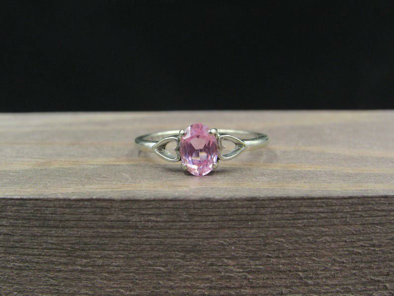 Size 7 10K Gold Hearts Pink Sapphire Band Ring Vintage Estate Wedding Engagement Anniversary Gift Idea Beautiful Elegant Unique Cute