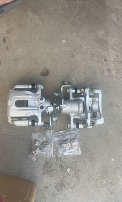 Rear Brake Calipers With Bracket 18B5039 18B5038 Compatible For Chrysler 0/Sebring, For Dodge Avenger/Caliber, For Jeep Compass 07-17 For Jeep Patriot