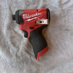 Milwaukee Impact Driver 