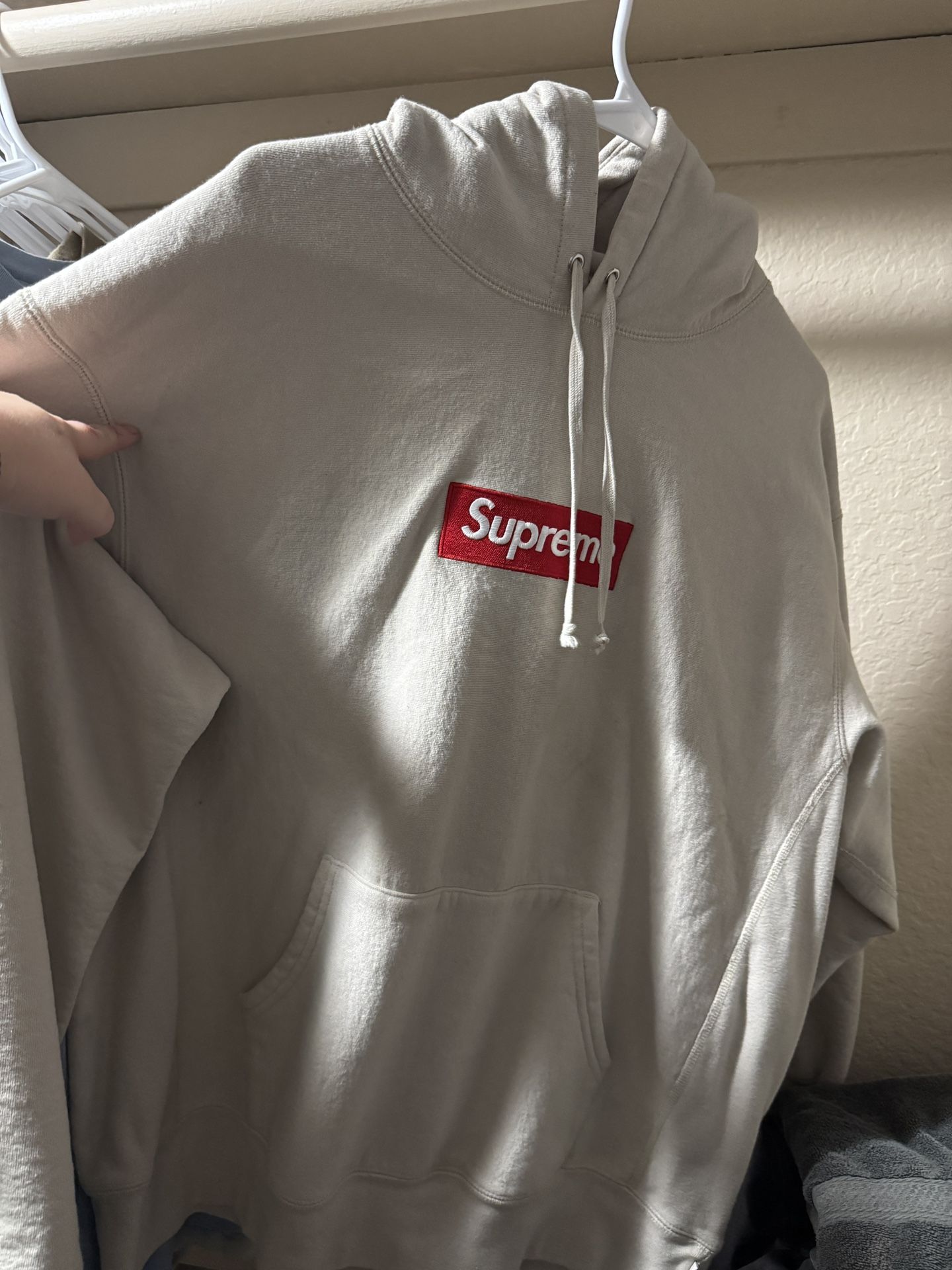 Supreme Box Logo Sweater 2024