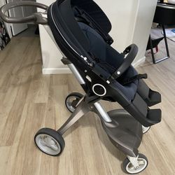 Stroller 