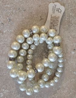 *Brand New* Vintage Faux Pearls Bracelets Costume Jewelry  Clear Rhinestones