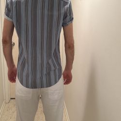 Striped Gray, Blue & white  Kenneth Cole New York short sleeve Button Down Shirt SMALL cotton