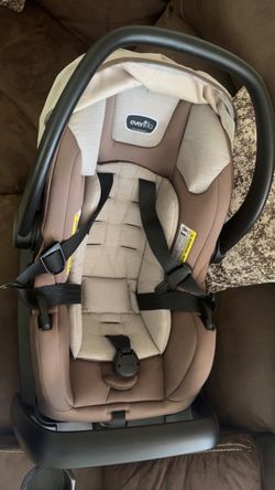 Evenflo Pivot Baby Car seat