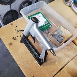 BeA  Pneumatic industrial  Upholstery  staple gun
