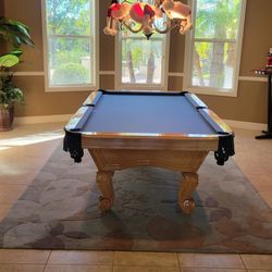 Pool Table 8ft ( Free Delivery & Set Up & New Color Felt Of Your Choice