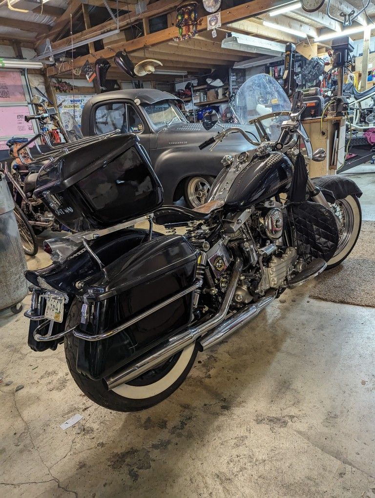 Harley 1967 FLH
