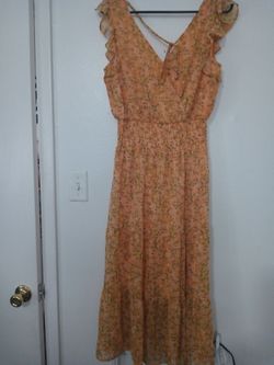 SiENNA  SKY  Floral Dress. (M)