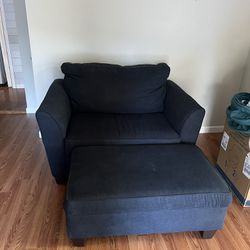 Extra Large Chair With Ottoman 
