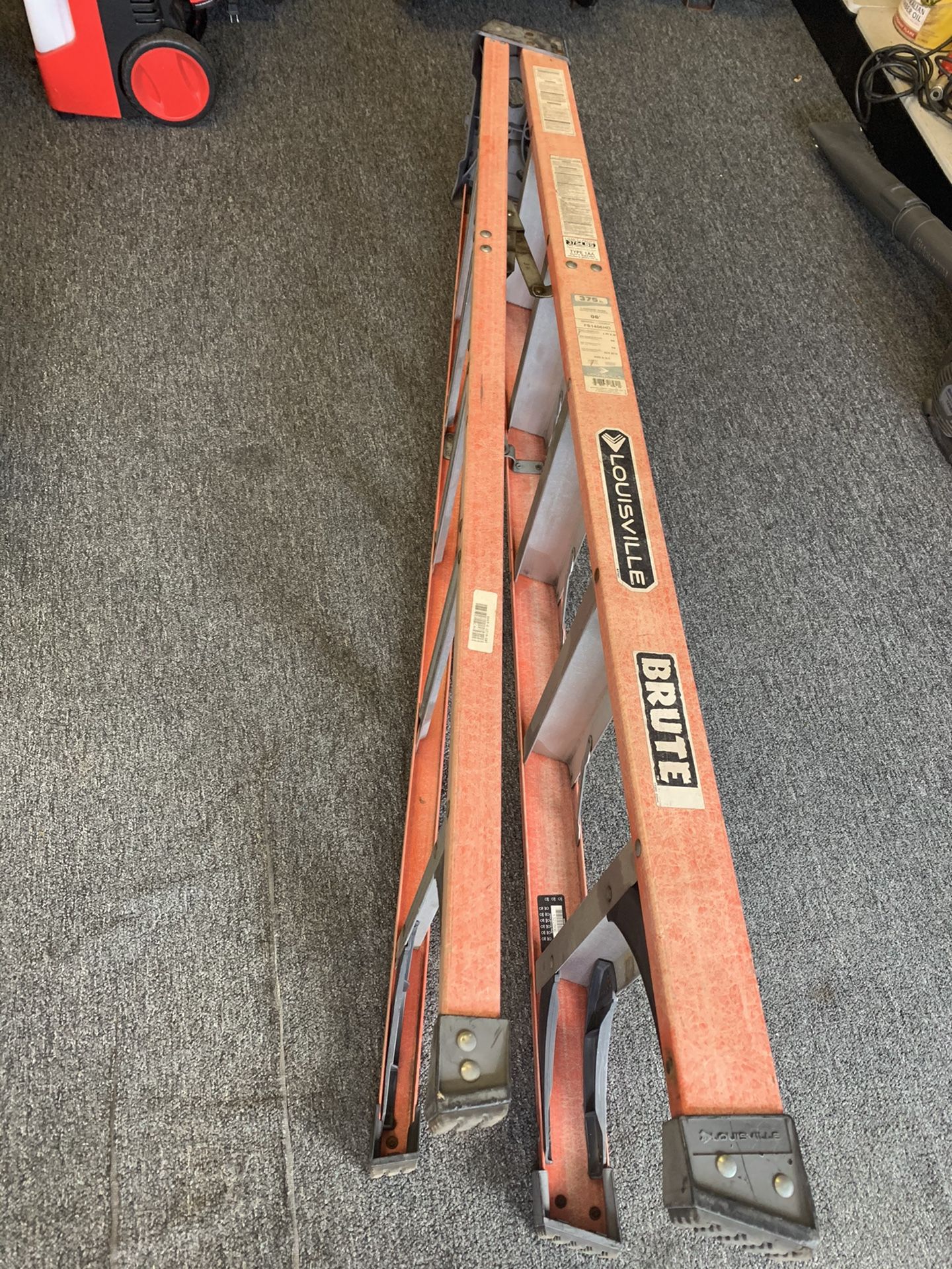 louisville brute 375lbs 6ft ladder fs1406hd