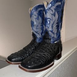 Black Alligator Print Boots