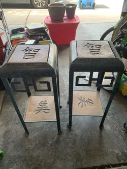 2 Decorative Stands