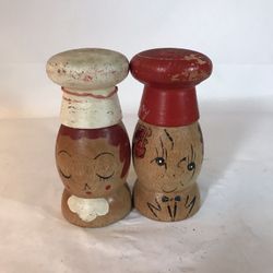 Vintage Salty And Peppy Wooden Salt And Pepper Shakers 5” Tall