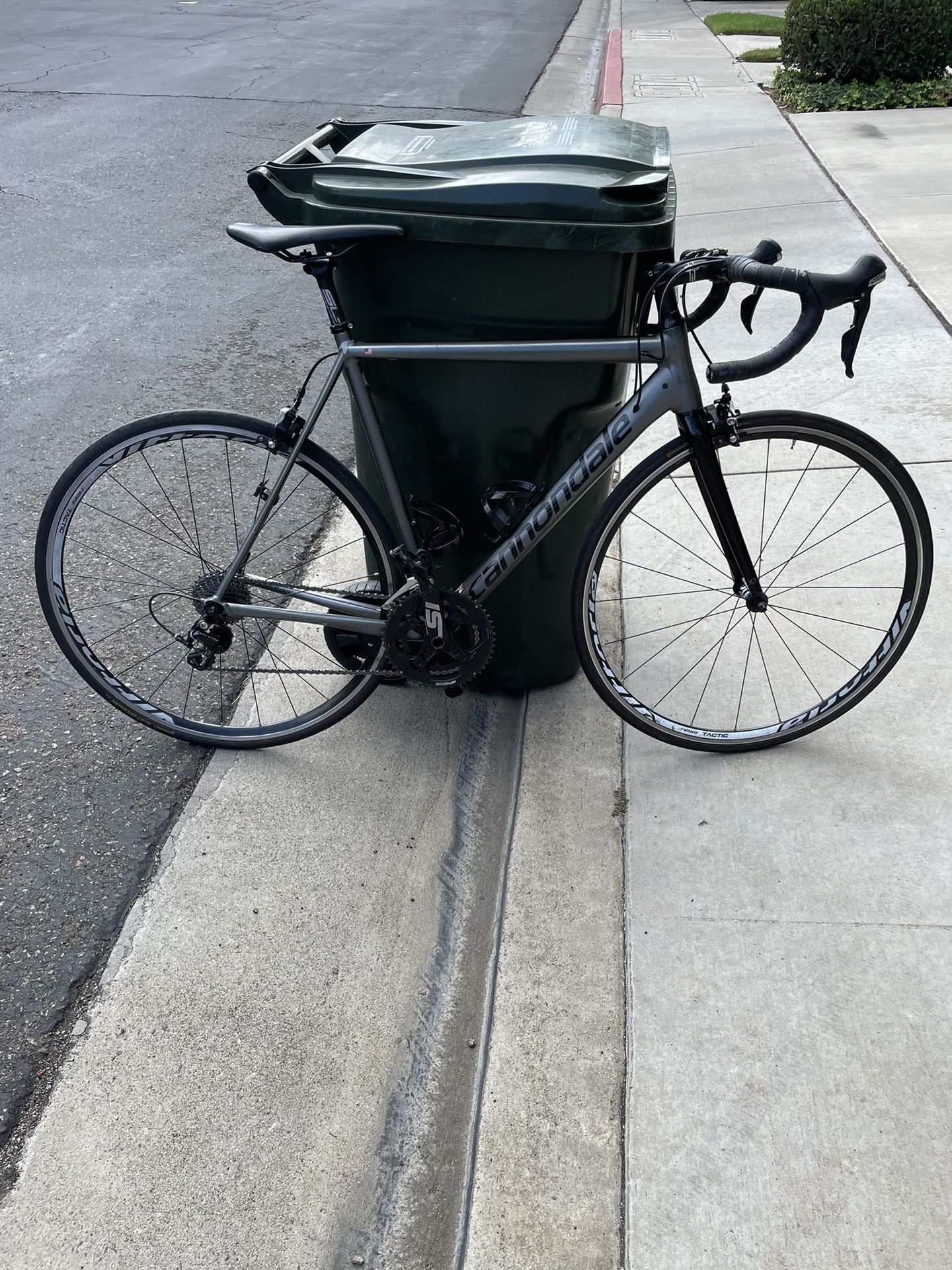 Cannondale CAAD 12 54cm