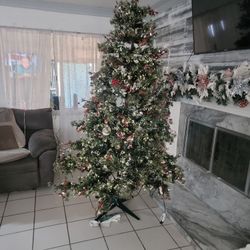 Christmas Tree 7.5 With Lights