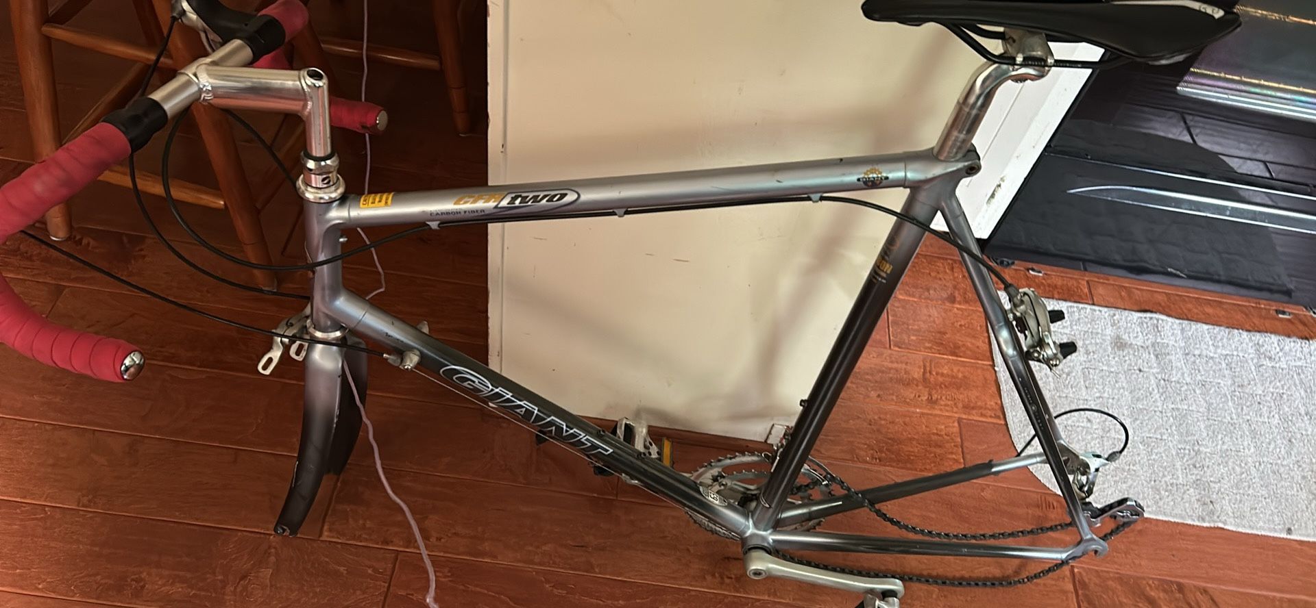 Giant CFR two Giant Custom Carbon Fiber Road Bike