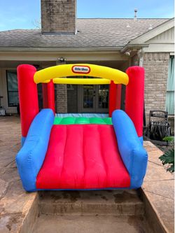 Little Tikes bounce house