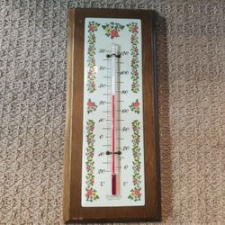 Vintage 1970's SPRINGFIELD Indoor Wall Wood & Enamel Thermometer - WORKING

