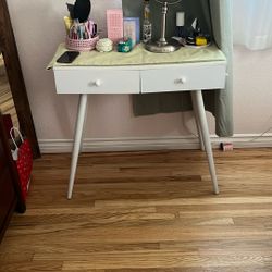 Vanity Desk