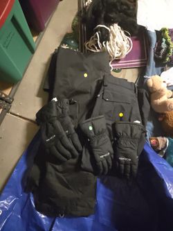 Men And Women's Snow Pants And Gloves