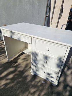 White Wood Desk with Drawers