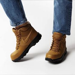 NIKE MANOA LEATHER BOOTS
