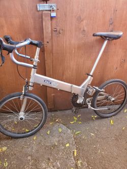 Giant folding Bike $500