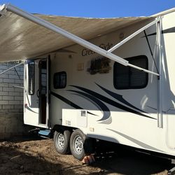2012 Trailer camper Creek Side 