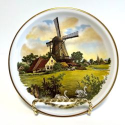1984 Vintage Royal Schwabap Holland Windmill Scene Decorative Plate