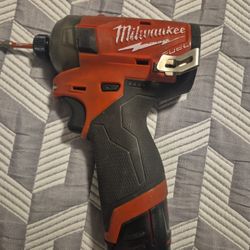 Milwaukee Surge 1/4 Hex Hydraulic Driver 3 Speeds, Brushless
