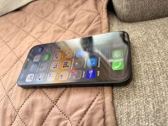 iPhone 16 Pro Max, black