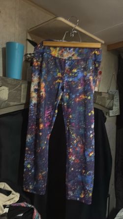 Energie Galaxy Paint Splatter Cropped Leggings - Size Medium