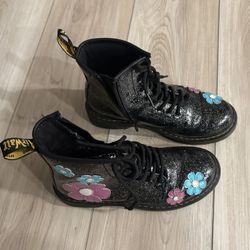 Kid’s DM Shoes Size 4