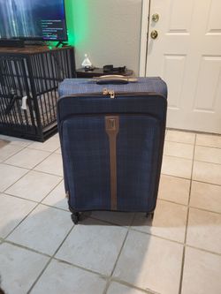 XL London Fog Rolling Luggage 🧳