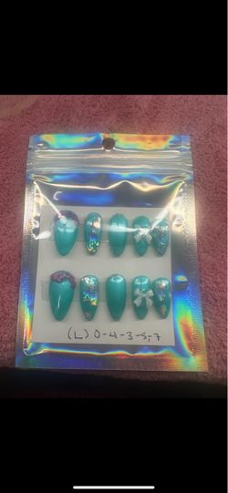 Teal Press-On Nails with Bow & Foil Detail