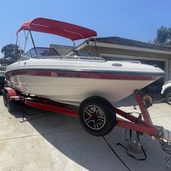 2002 Chaparral 200 SSI Rated for 10 people