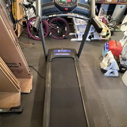 Horizon Fitness Treadmill