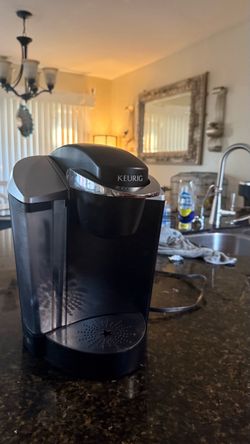 Keurig Coffee Maker – Works Like New!