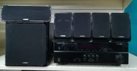 YAMAHA HTR-2067 Home Theater System con Set Altoparlanti
