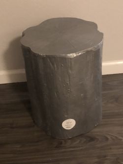 Modern Chic Decorative Accent Table For Backdrop Party Decoration In Silver Grey