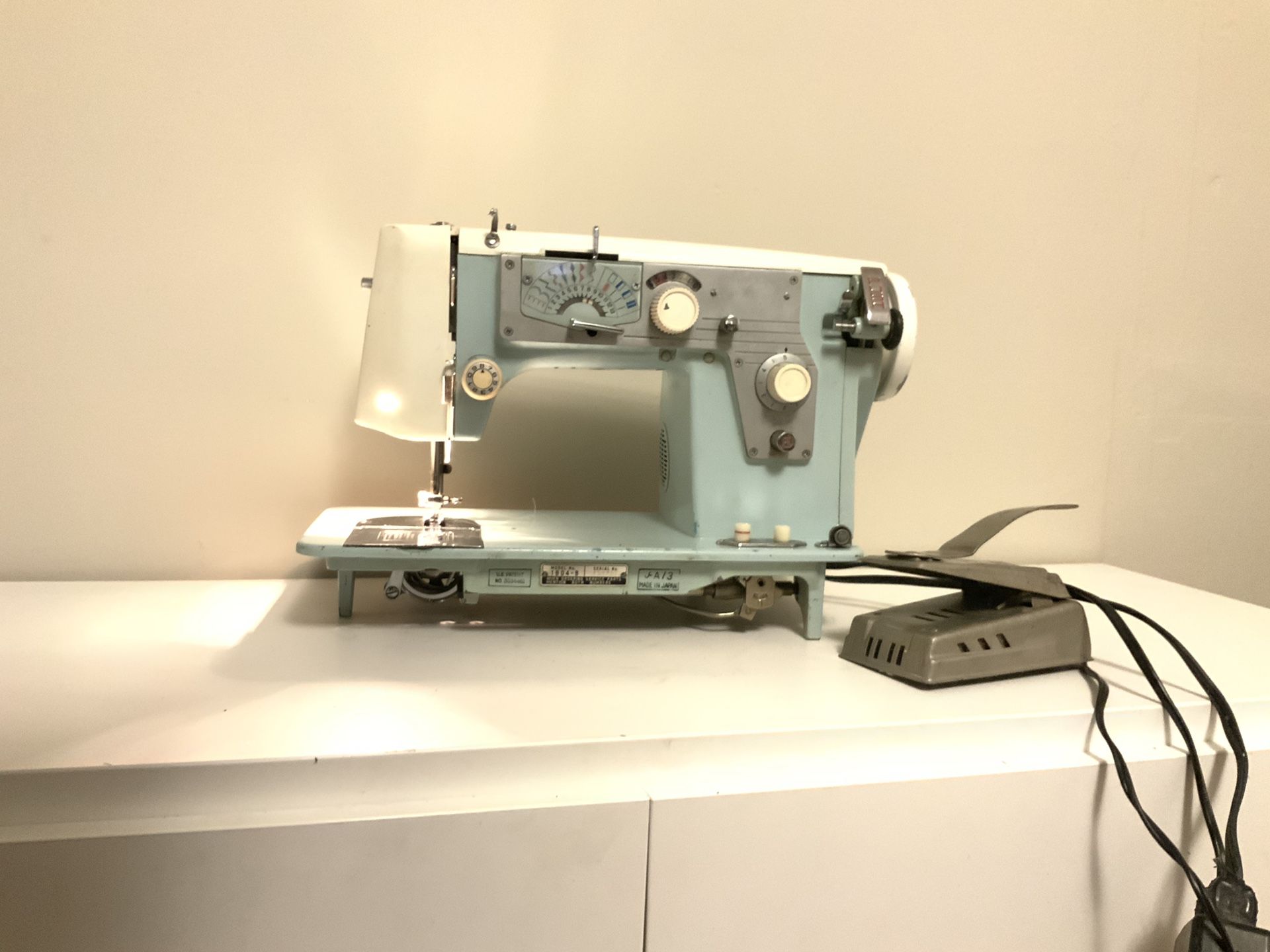 Industrial strength Singer dressmaker by Koyo Japan sewing machine