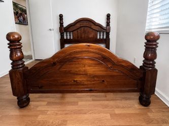 Solid Wood Bedroom Set — Queen Four Poster Bed + 2 Dressers