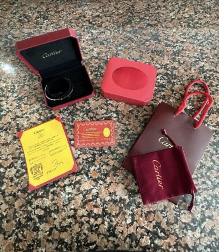 Silver Women’s Bangle Bracelet 