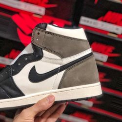 Jordan 1 High Dark Mocha 31