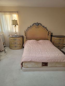 Bedroom set