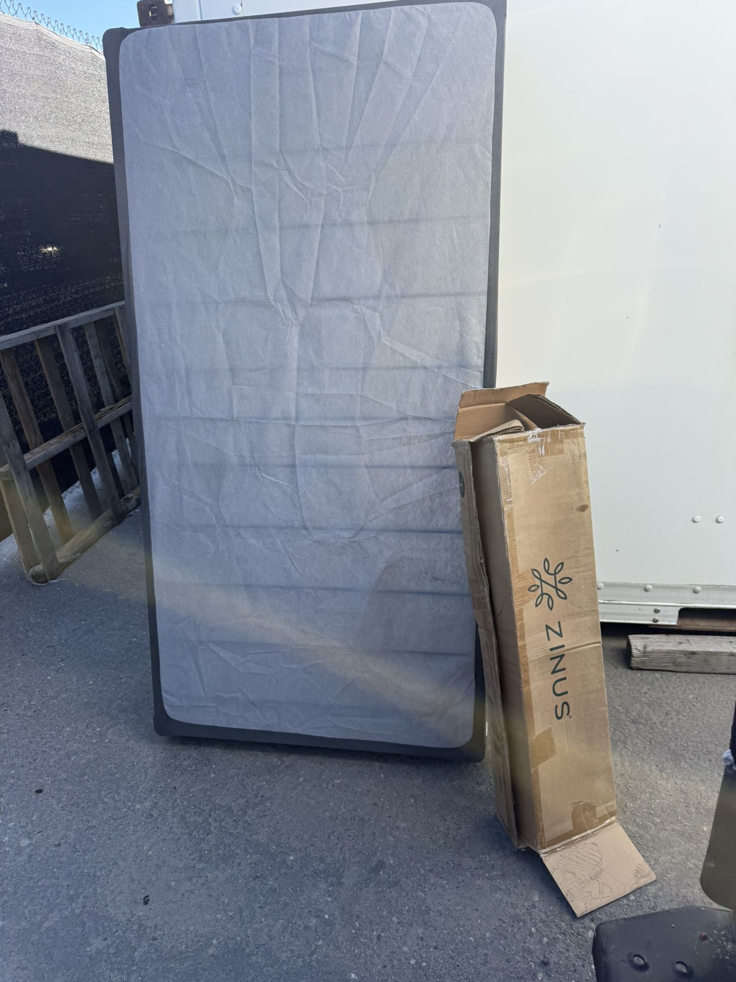 Bed Frame And Box Spring Metal NEW ZINUS